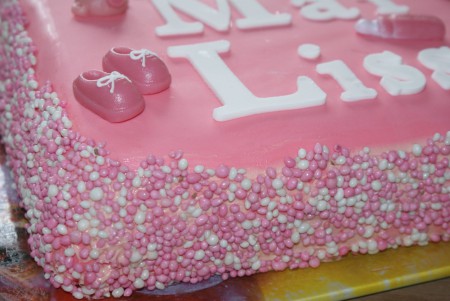 een geboorte taart voor vrienden